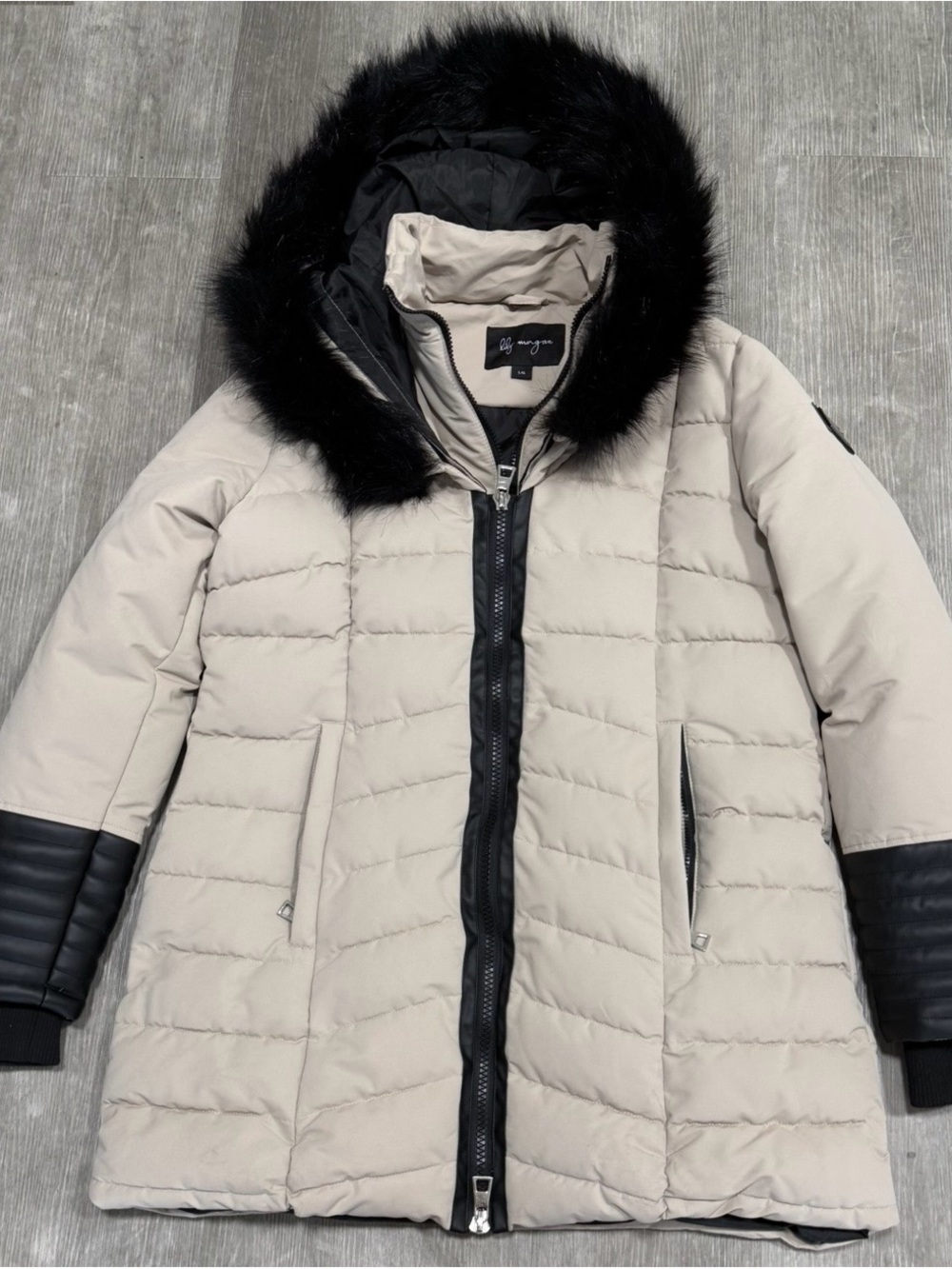 MaxMara Light Beige Quilted Down Coat with Black Fur-Trimmed Hood